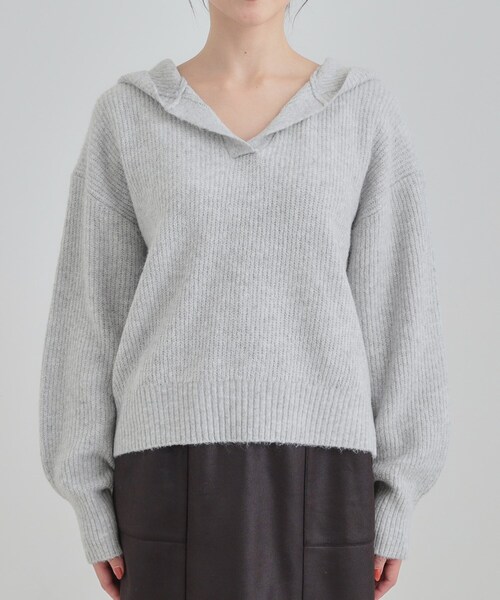 DRESKIP（ドレスキップ）の「【S-LL】お顔周りをすっきり魅せる ふんわり Vネックフードニット（ニット/セーター・レディース・グレー/ブルー系その他/ブラウン系その他・01/02/03/04）」の19枚目の写真