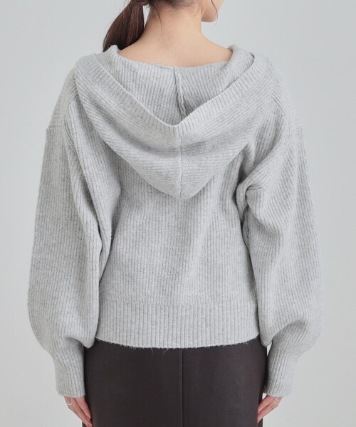 DRESKIP（ドレスキップ）の「【S-LL】お顔周りをすっきり魅せる ふんわり Vネックフードニット（ニット/セーター・レディース・グレー/ブルー系その他/ブラウン系その他・01/02/03/04）」の21枚目の写真