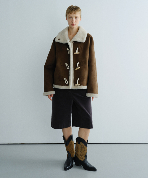 EN OR(エンオール)の「REVERSIBLE MUSTANG JACKET - BROWN(ムートンコート・レディース・その他・FREE)」の4枚目の写真
