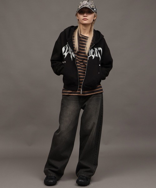 SEQUENZ(シークエンズ)の「【SEQUENZ/シークエンズ】SQNZ BLUR LOGO ZIP PK(パーカー・メンズ・杢グレー/ブルー/ブラック/ピンク・S/M/L)」の20枚目の写真
