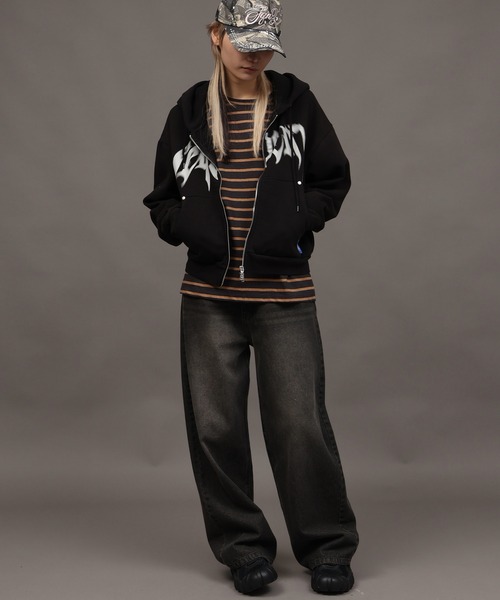SEQUENZ(シークエンズ)の「【SEQUENZ/シークエンズ】SQNZ BLUR LOGO ZIP PK(パーカー・メンズ・杢グレー/ブルー/ブラック/ピンク・S/M/L)」の21枚目の写真