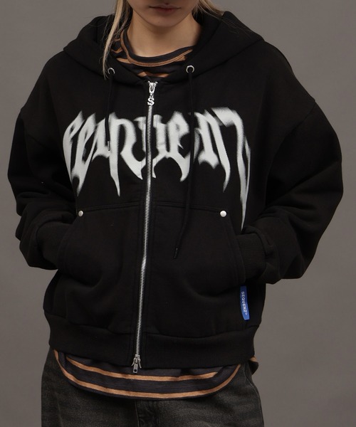 SEQUENZ(シークエンズ)の「【SEQUENZ/シークエンズ】SQNZ BLUR LOGO ZIP PK(パーカー・メンズ・杢グレー/ブルー/ブラック/ピンク・S/M/L)」の14枚目の写真