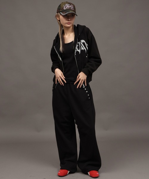 SEQUENZ(シークエンズ)の「【SEQUENZ/シークエンズ】SQNZ BLUR LOGO ZIP PK(パーカー・メンズ・杢グレー/ブルー/ブラック/ピンク・S/M/L)」の11枚目の写真