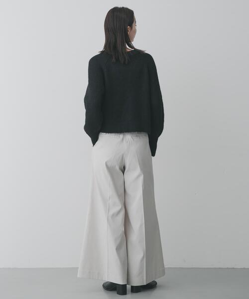SENSE OF PLACE by URBAN RESEARCH(センスオブプレイスバイアーバンリサーチ)の「アシメネックニット(ニット/セーター・レディース・レッド/グレー/アイボリー/ブラック/ライトブルー・ONE)」の16枚目の写真