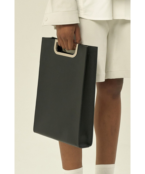 PROXY.L（プロキシエル）の「Metal Grip Slim Briefcase (Black/Silver)（ビジネスバッグ・メンズ・その他・FREE）」の3枚目の写真
