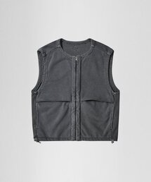 EE（イイ）の「SWEAT VEST GREY（ベスト）」