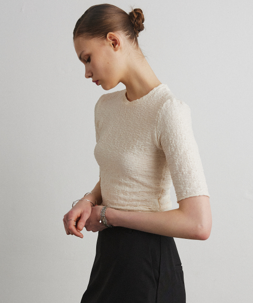 AHRE（アフレ）の「SEREIN LACE T-SHIRT_CREAM（Tシャツ/カットソー・レディース・その他・SMALL/MEDIUM）」の2枚目の写真