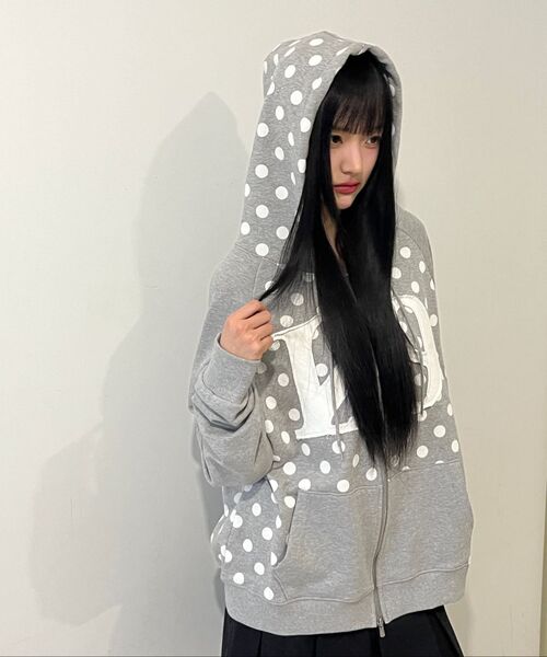 ILLIGO(イリゴ)の「129 ロゴパッチ フードパーカー ジップアップ ドット メランジ(パーカー・レディース・その他・SMALL/MEDIUM/LARGE/X-SMALL)」の2枚目の写真