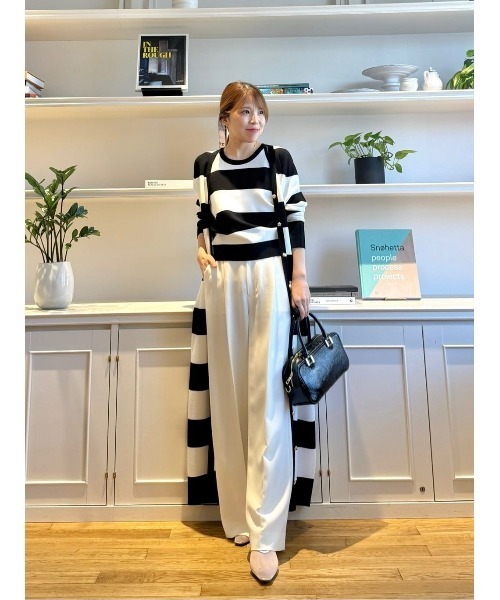 LOULOU WILLOUGHBY(ルルウィルビー)の「【LOULOU WILLOUGHBY】カノコワイドボーダーカーデワンピース(カーディガン/ボレロ・レディース・ブラック系その他/ブラック・2)」の3枚目の写真