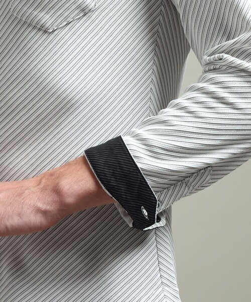 HIDEAWAYS NICOLE（ハイダウェイニコル）の「【HIDEAWAYS BLACK】ブライトタックバイヤスレギュラーカラーシャツ（シャツ/ブラウス・メンズ・ブラック/ホワイト・M/L/XL）」の13枚目の写真