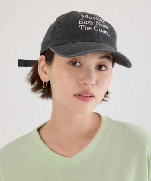 RODEO CROWNS WIDE BOWL（ロデオクラウンズワイドボウル）の「カラーメッセージキャップ（キャップ・レディース・ブルー/ブラック/ブラウン/ピンク・FREE）」の2枚目の写真