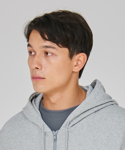 Champion（チャンピオン）の「【Champion/チャンピオン】メンズ スポーツ テックウィーブ テリー ジップフーデッドスウェットシャツ（スウェット・メンズ・ベージュ/ブラック/グレー・MEDIUM/X-LARGE/LARGE）」の6枚目の写真