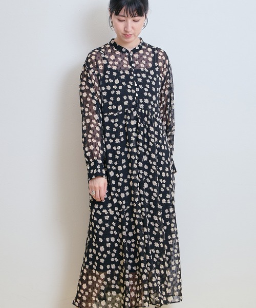 LHELBIE（レルビエ）の「【ペチキャミワンピ付き】ラメシフォンフラワーワンピース（ワンピース・レディース・ネイビー/ブラック・M）」の3枚目の写真