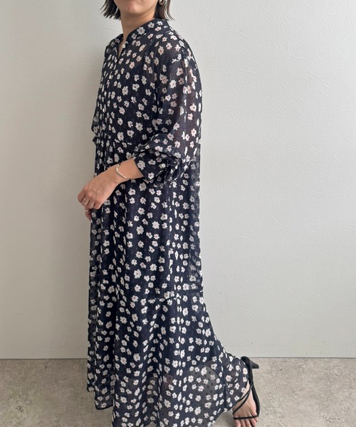 LHELBIE（レルビエ）の「【ペチキャミワンピ付き】ラメシフォンフラワーワンピース（ワンピース・レディース・ネイビー/ブラック・M）」の18枚目の写真