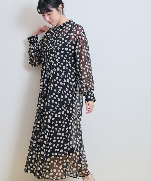 LHELBIE（レルビエ）の「【ペチキャミワンピ付き】ラメシフォンフラワーワンピース（ワンピース・レディース・ネイビー/ブラック・M）」の5枚目の写真