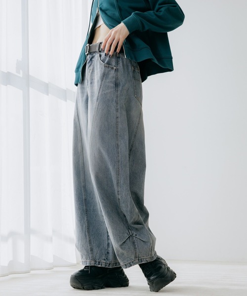 PAGEBOY（ページボーイ）の「タックヘムアソートデニム（デニムパンツ・レディース・ブルー/ブラック・FREE）」の11枚目の写真