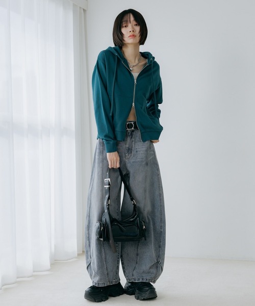 PAGEBOY（ページボーイ）の「タックヘムアソートデニム（デニムパンツ・レディース・ブルー/ブラック・FREE）」の6枚目の写真