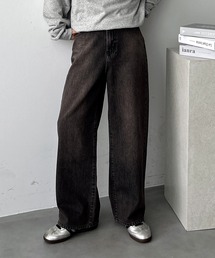 UNDERSTATEMENTs（アンダーステイトメント）の「【ユニセックス】配色ステッチ合皮パッチストレートデニムパンツ（デニムパンツ）」