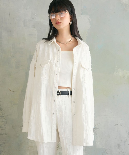 ELLEgirl(エルガール)の「フリンジジャガードシャツジャケット(シャツ/ブラウス・レディース・オフホワイト/ベージュ・FREE)」の3枚目の写真