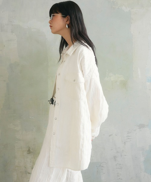 ELLEgirl(エルガール)の「フリンジジャガードシャツジャケット(シャツ/ブラウス・レディース・オフホワイト/ベージュ・FREE)」の9枚目の写真