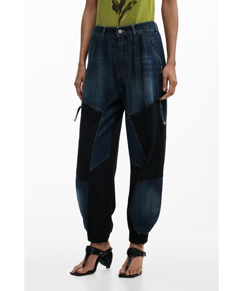 Desigual（デシグアル）の「バイカラーパッチワーク ジップディテールデニムパンツ（デニムパンツ・レディース・ブルー・36/38/40/44/42/34）」の3枚目の写真