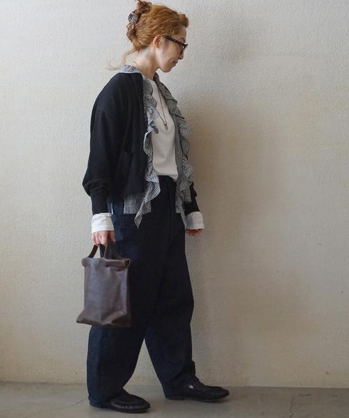 JOURNAL STANDARD LUXE（ジャーナルスタンダード　ラックス）の「ハイツイストテンジク クルーネックカーディガン（ニット/セーター・レディース・ブラック/オレンジ/ブルー/グレー・FREE）」の5枚目の写真