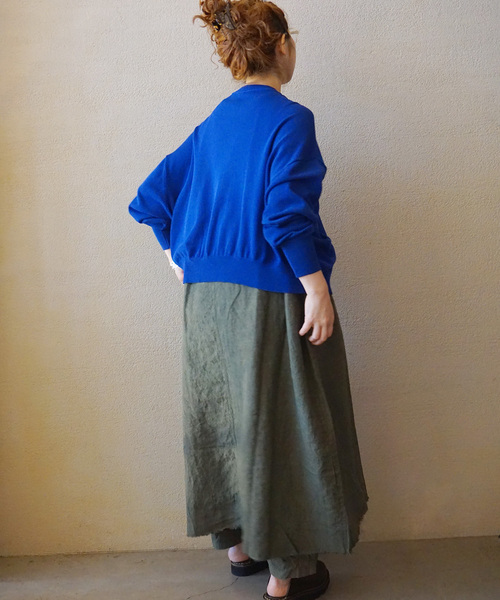 JOURNAL STANDARD LUXE(ジャーナルスタンダード ラックス)の「ハイツイストテンジク クルーネックカーディガン(ニット/セーター・レディース・ブラック/オレンジ/ブルー/グレー・FREE)」の19枚目の写真
