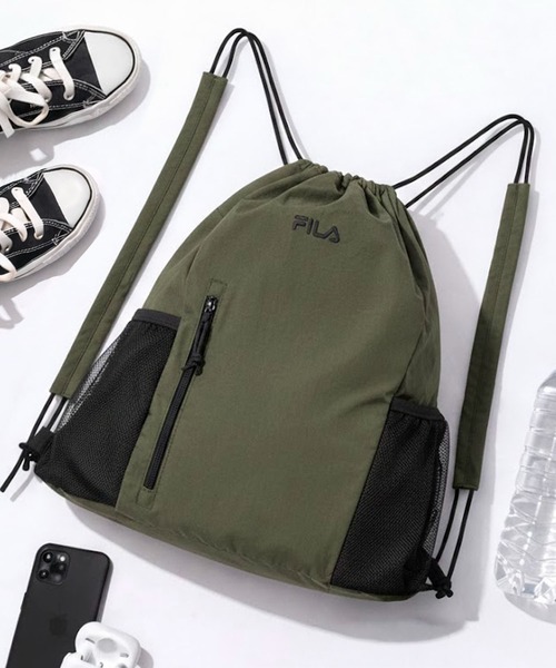 FILA(フィラ)の「FILA/フィラ ナップサック ショルダーパッド付き 軽量 ナイロンバッグ(バックパック/リュック・レディース・ブラック/カーキ/ライトグレー・FREE)」の2枚目の写真