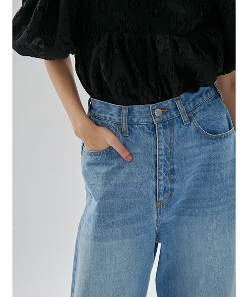 emmi(エミ)の「ウエストゴムルーズデニムパンツ(デニムパンツ・レディース・グレー/ブルー・1/0)」の8枚目の写真