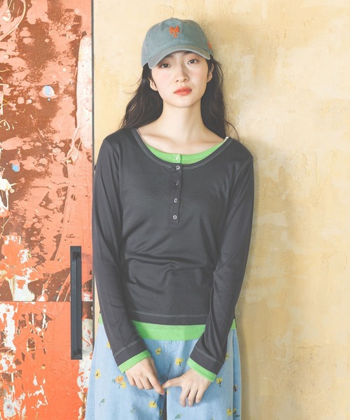 niko and...（ニコアンド）の「ヘンリーネックレイヤードＴシャツ（Tシャツ/カットソー・レディース・ベージュ/ネイビー/グレー/チャコール・FREE）」の3枚目の写真