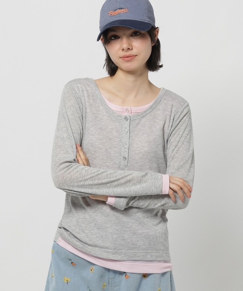 niko and...（ニコアンド）の「ヘンリーネックレイヤードＴシャツ（Tシャツ/カットソー・レディース・ベージュ/ネイビー/グレー/チャコール・FREE）」の20枚目の写真