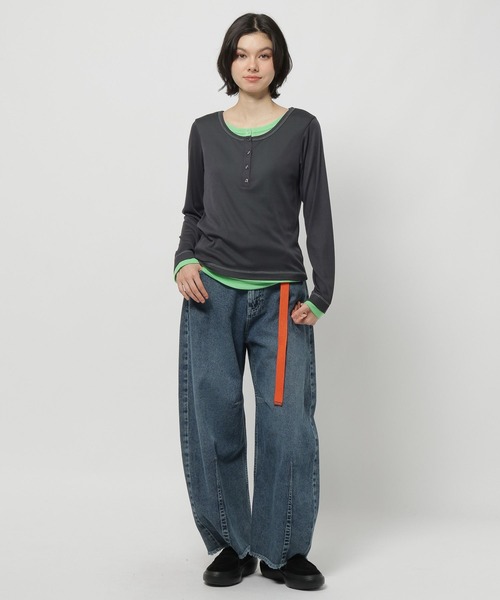 niko and...（ニコアンド）の「ヘンリーネックレイヤードＴシャツ（Tシャツ/カットソー・レディース・ベージュ/ネイビー/グレー/チャコール・FREE）」の22枚目の写真