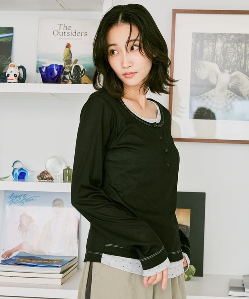 niko and...(ニコアンド)の「ヘンリーネックレイヤードTシャツ(Tシャツ/カットソー・レディース・ベージュ/ネイビー/グレー/チャコール/ブラック/サンドグレー/アイボリー/ブラウン・FREE)」の20枚目の写真