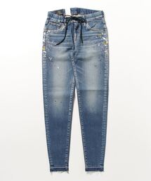 surt（サート）の「スキニーデニムパンツ（デニムパンツ）」