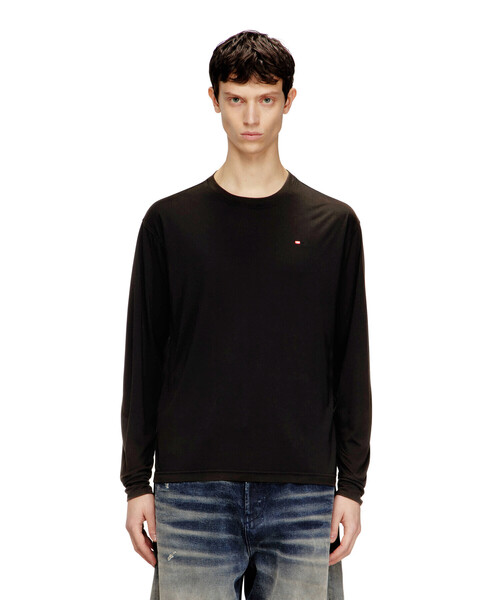 DIESEL(ディーゼル)の「メンズ 長袖Tシャツ T-NORMS-LS(Tシャツ/カットソー・メンズ・ブラック系その他・XXX-LARGE/LARGE/MEDIUM/X-LARGE/SMALL/XX-LARGE/X-SMALL)」の4枚目の写真