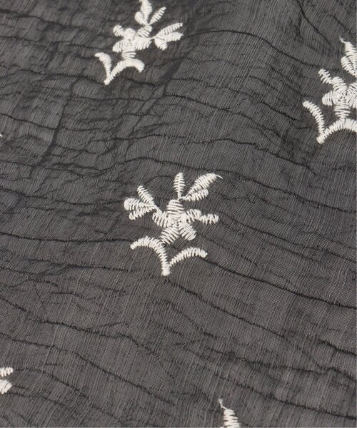 VENCEEXCHANGE（ヴァンスエクスチェンジ）の「リーフレースバブーシュカ（バンダナ/スカーフ・レディース・ブラック/アイボリー/ブラウン/ベージュ・FREE）」の9枚目の写真