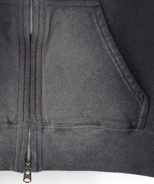 KHOKI（コッキ）の「【KHOKI/コッキ】Combination Zip Hoodie（パーカー・メンズ・グレー/ブラック・1/2/3）」の4枚目の写真