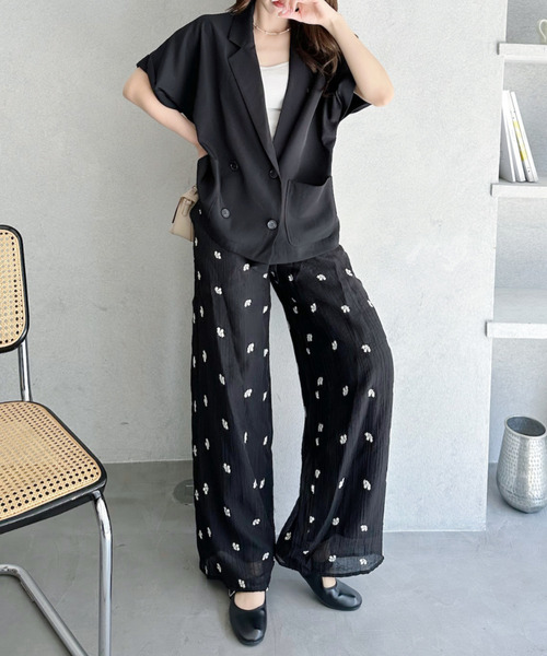 Ada.(エイダ)の「小花 刺繍 リラックス パンツ(その他パンツ・レディース・オフホワイト/ブラック・FREE)」の3枚目の写真