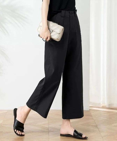 Flugge（フラッジー）の「八分丈ストレートチノパンツ（チノパンツ・レディース・ベージュ/ブラック・LARGE/MEDIUM）」の2枚目の写真