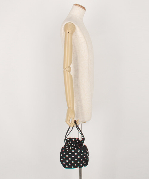 GANNI(ガニー)の「GANNI/ガニー Pouch Printed Nylon / B3010068 / ドット柄 ナイロン キンチャク ミニバッグ(ハンドバッグ・レディース・ブラック・ONE SIZE)」の8枚目の写真