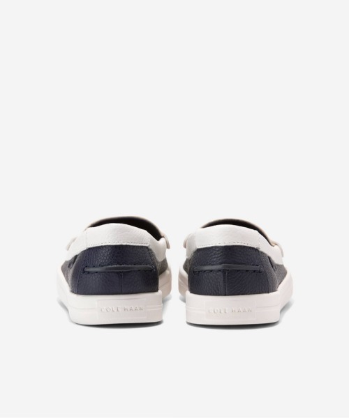 COLE HAAN(コールハーン)の「ナンタケット ドリフト ペニー ローファー womens(モカシン/デッキシューズ・レディース・ネイビー・5.5/7.5/7/5/6.5/8.5/8/6)」の4枚目の写真