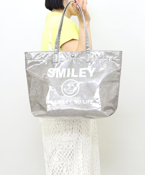 COOCO(クーコ)の「【SMILEY×COOCO】 PVCxペーパービッグトートバッグ/A4対応(トートバッグ・レディース・グレー/キャメル/オフホワイト・FREE)」の12枚目の写真
