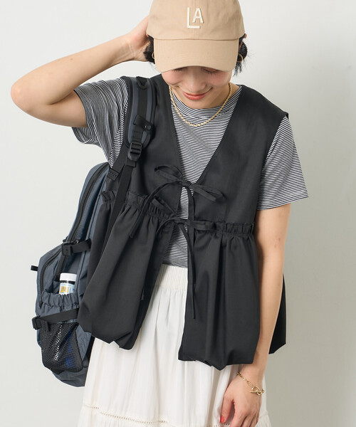 FREAK'S STORE（フリークスストア）の「RED KAP × FREAK'S STORE/レッドキャップ 別注裾バルーン リボンベスト（ベスト・レディース・ベージュ/ネイビー/ブラック・ﾌﾘ-）」の9枚目の写真