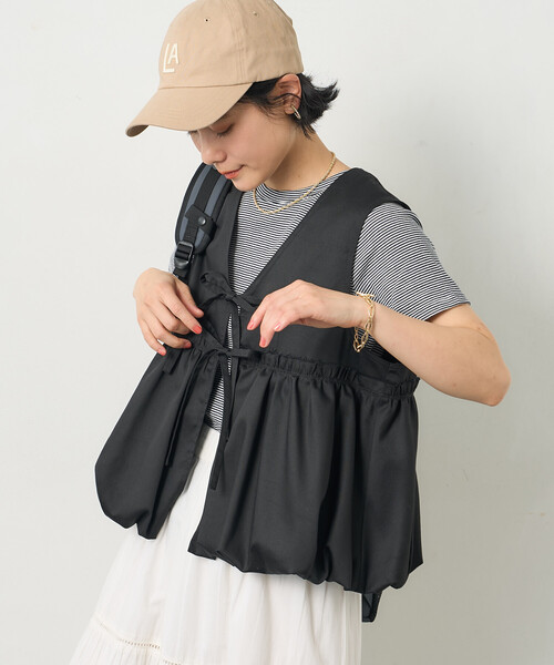 FREAK'S STORE（フリークスストア）の「RED KAP × FREAK'S STORE/レッドキャップ 別注裾バルーン リボンベスト（ベスト・レディース・ベージュ/ネイビー/ブラック・ﾌﾘ-）」の10枚目の写真