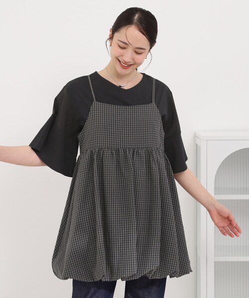 SHOO・LA・RUE（シューラルー）の「【洗濯機可/体型カバー/S-LL】後ろ姿も抜かりない ギンガムチェック柄バルーンキャミチュニック（チュニック・レディース・チャコールグレー/ブラウン系2・04/03/02/01）」の3枚目の写真
