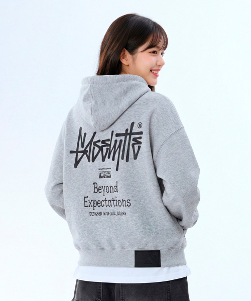 YOSEMITE(ヨセミティ)の「OG ESSENTIALS オーバーサイズ クロップド ジップアップパーカー YHZ-202(パーカー・レディース・ブラック系1/グレー系1・MEDIUM/LARGE/X-LARGE)」の4枚目の写真