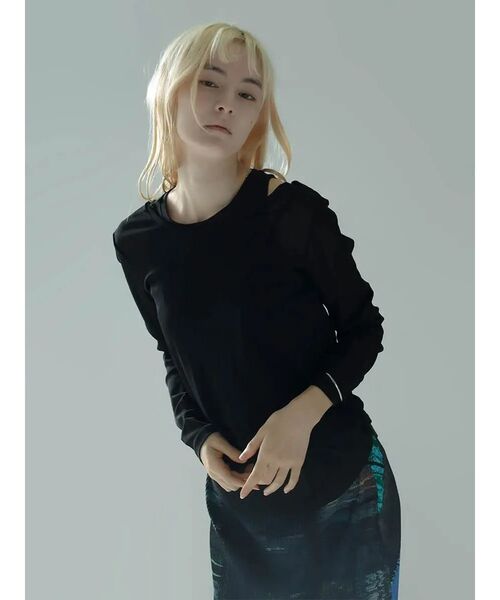 :ETHROF（イーサオブ）の「SHEER LAYERED LIKE TOPS（Tシャツ/カットソー・レディース・オフホワイト/ブラック・FREE）」の2枚目の写真