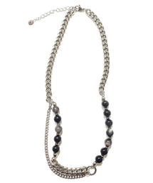 BYBE（ヴァイブ）の「Black Stone layered necklace（ネックレス）」