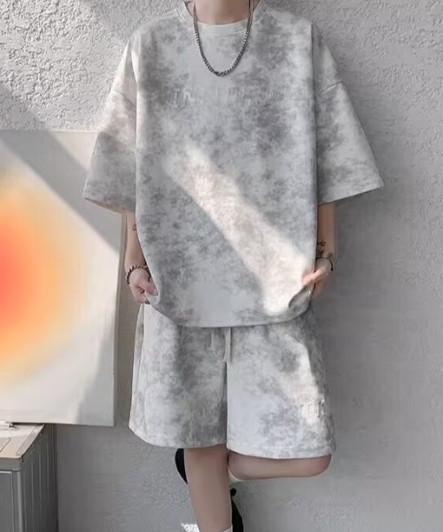 SHEPP(シープ)の「【UNISEX】ヴィンテージライク フェード加工 カレッジロゴ刺繍 ビッグシルエット セットアップ(Tシャツ/カットソー・メンズ・ブラック/ホワイト・M/L)」の3枚目の写真