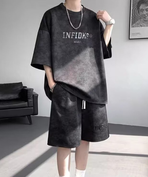 SHEPP(シープ)の「【UNISEX】ヴィンテージライク フェード加工 カレッジロゴ刺繍 ビッグシルエット セットアップ(Tシャツ/カットソー・メンズ・ブラック/ホワイト・M/L)」の10枚目の写真